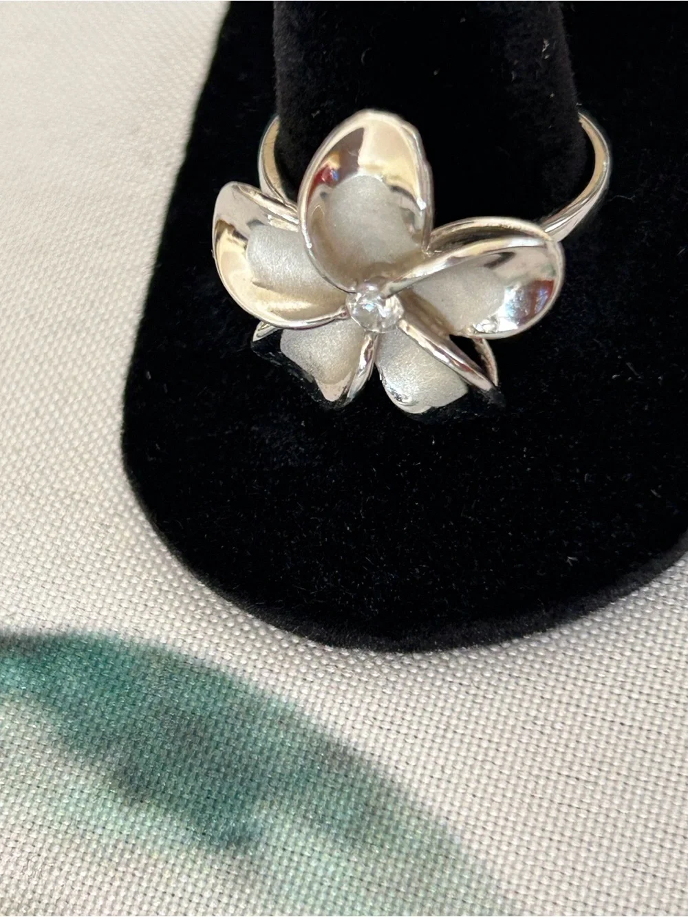Polished Sterling Silver Floral Ring with CZ Center Stone - Size 9